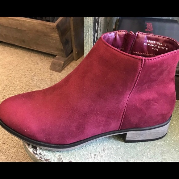 NIB Burgundy suede ankle boots!! - Picture 3 of 3